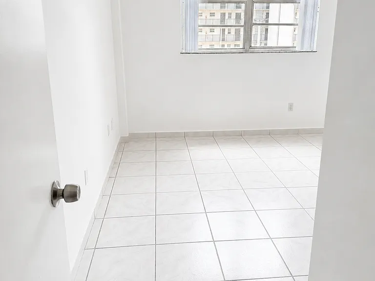 14150 SW 84th St #I-307 — Photo 25