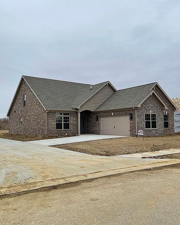 1st image of 643 Stableford Cir