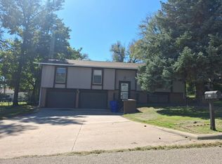 509 Beck Dr, Junction City, KS 66441