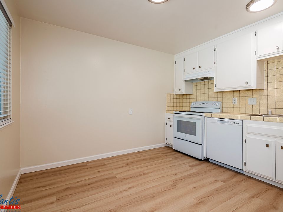 1st image of 603 Bolton Ct APT 3