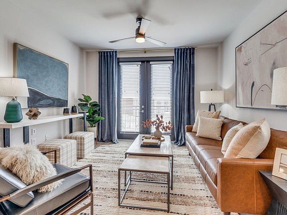 3rd image of 2811 S Cooper St #2213