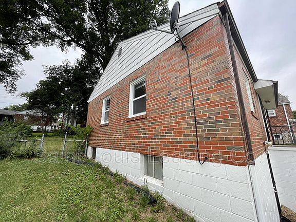 4th image of 6752 Kenwood Dr