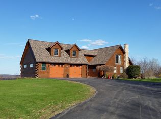 274 Big Hills Rd, Lake Ariel, PA 18436