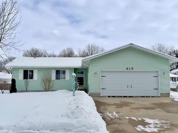 815 Saint Paul St, Marysville, MI 48040