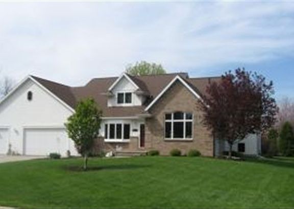 4th image of 712 Willow Ln
