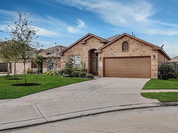 2nd image of 28931 Davies Creek Ct
