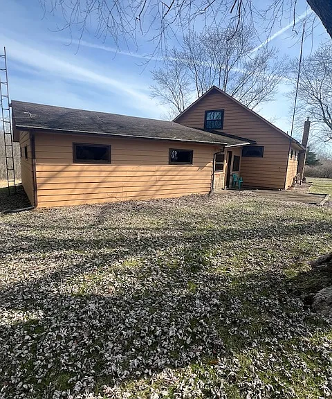 7945 Lenzburg Dr — Photo 37