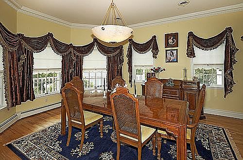 1st image of 6 Orient Ct