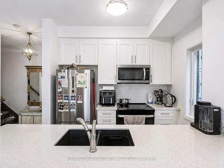 56 Waterlilly Way — Photo 7