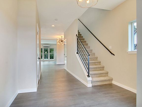 3rd image of 7026 S Park Ave
