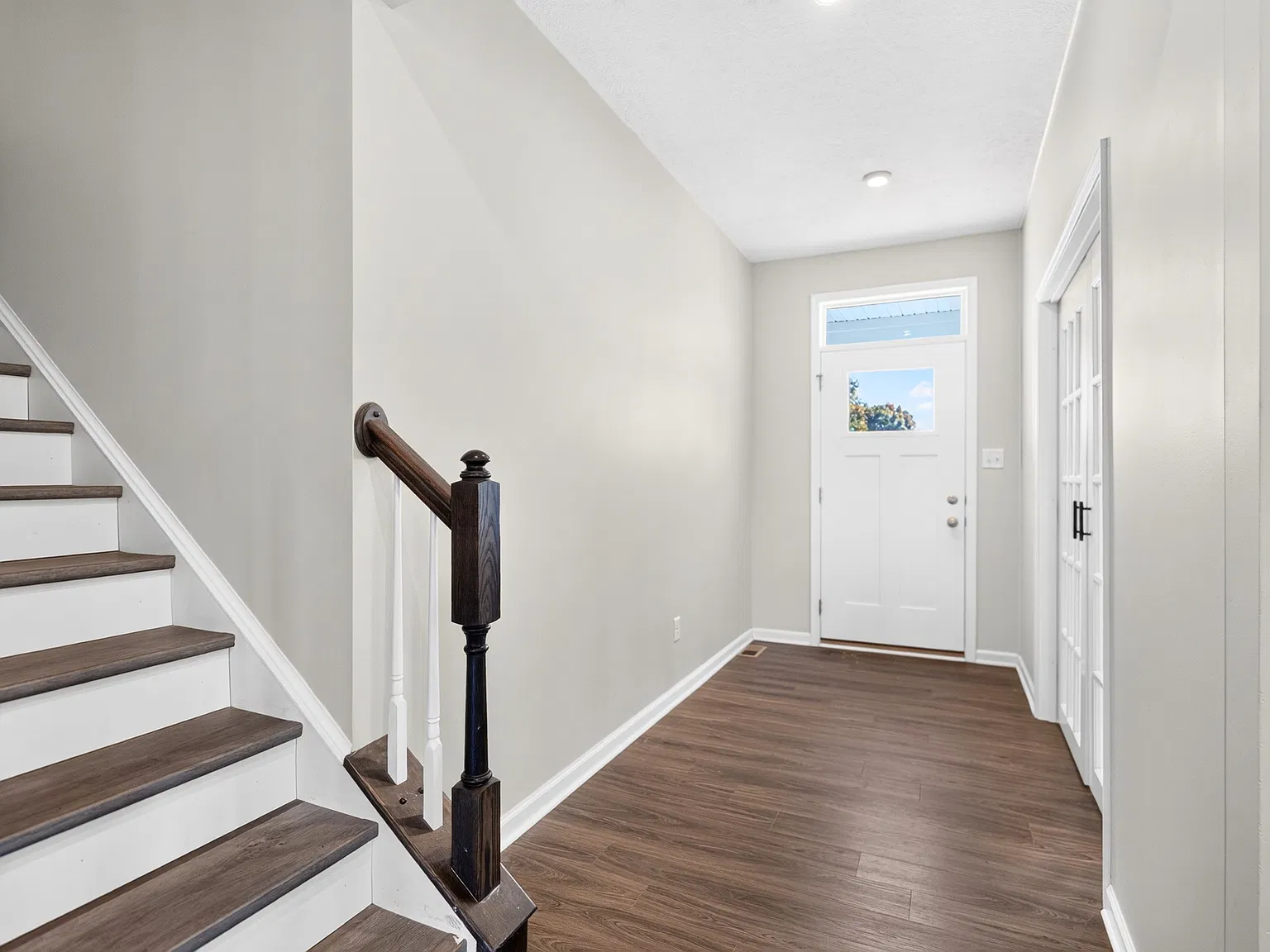 5 bed, 2718 sqft, $3,300 — Photo 4