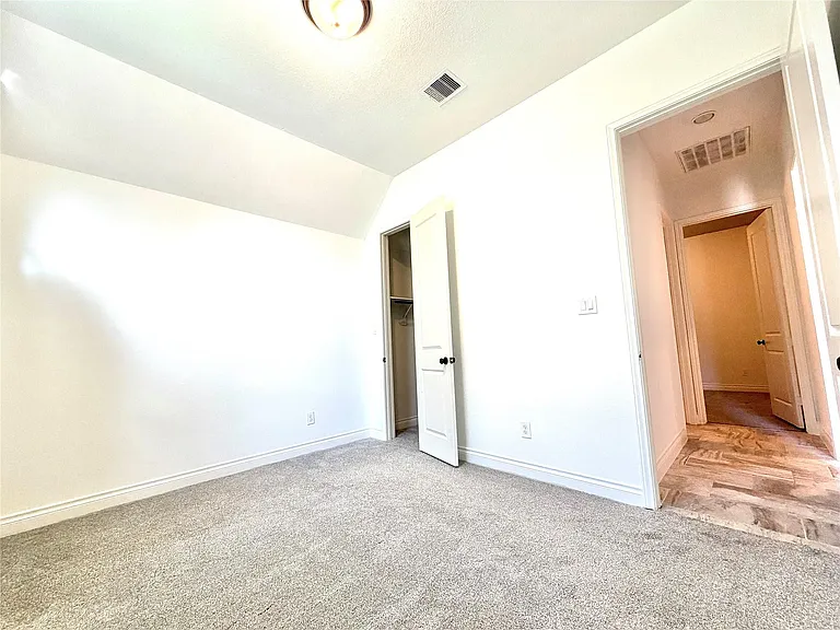 3319 Sky Run Ct — Photo 9