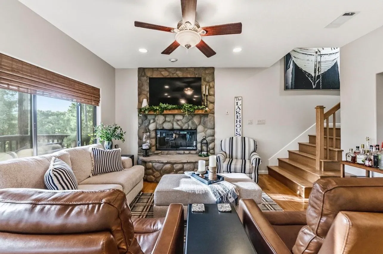 2 bed, 1679 sqft, $2,000 — Photo 3