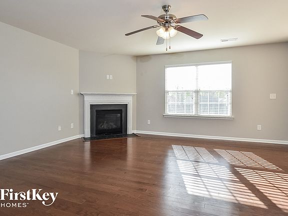 3rd image of 706 Nellie Gray Pl
