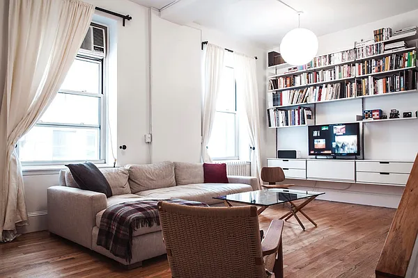 Rented by Tabak Real Estate | media 3