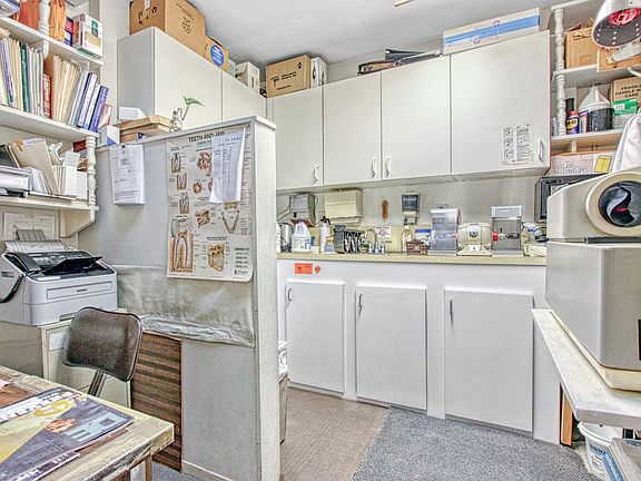 4th image of 11420 Queens Blvd Suite A1