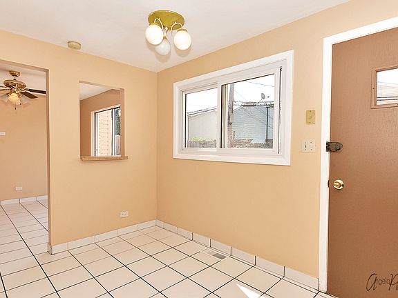 5th image of 9049 W Emerson St