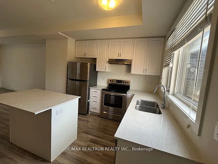 370 H Red Maple Rd #Townhouse 9 — Photo 4