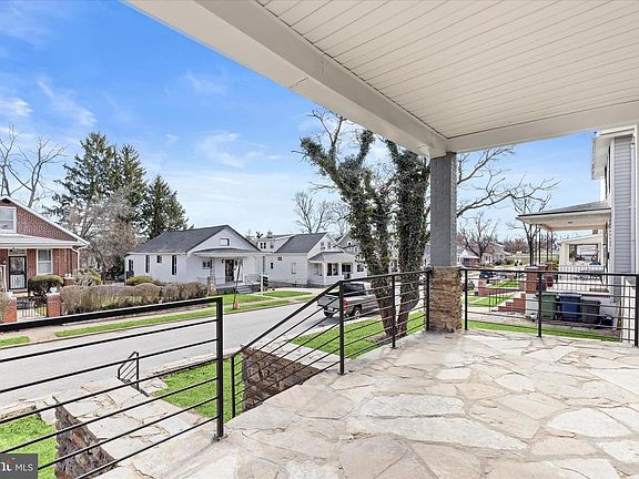 3rd image of 5822 Ethelbert Ave