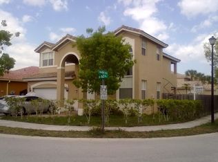 4414 SW 162nd Pl, Miami, FL 33185