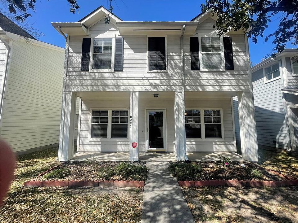 1st image of 10206 Farrell Dr
