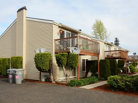 3rd image of 1549-1569 N Manzanita Ct #1567