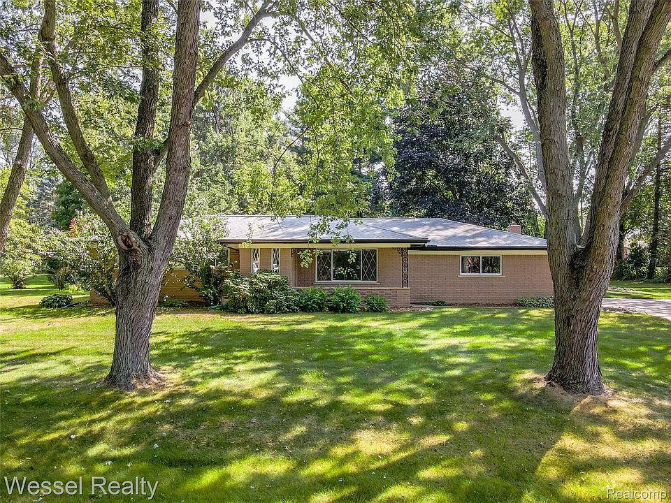 1st image of 60384 Shawnee Ln