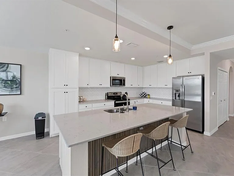 17704 Gawthrop Dr #102 — Photo 6