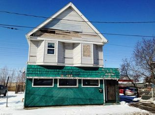 15929 Saranac Rd, Cleveland, OH 44110