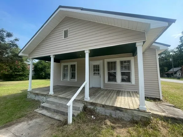 113 Maple St, Cochran, GA 31014