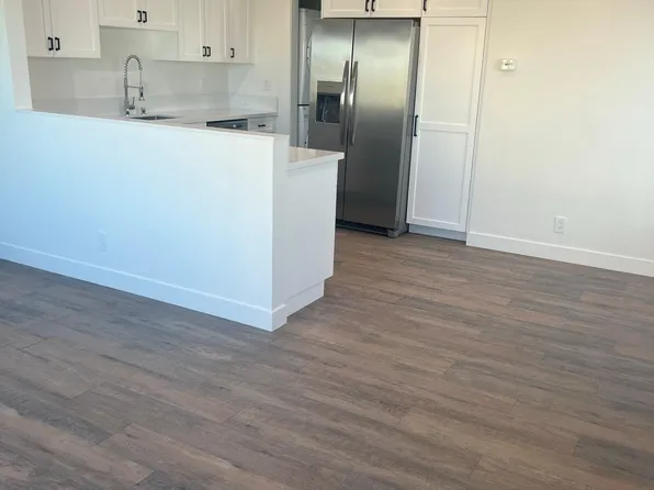 1605 1/2 Blossom Ln, Redondo Beach, CA 90278