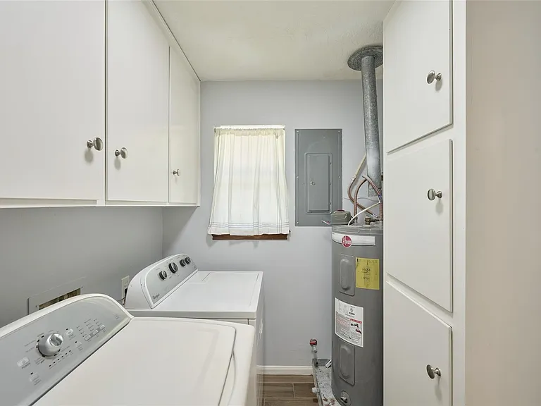 24803 Lori Ln — Photo 19