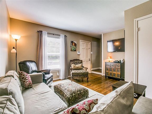 5th image of 6448 Bordeaux Ave #6448