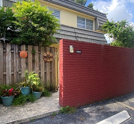 2nd image of 8561 SW 137th Ave