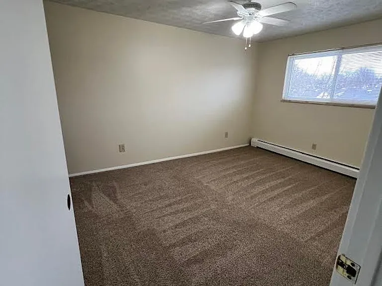 7185 Locust Ave. — Photo 10