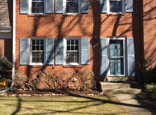 5260 Lonsdale Dr, Springfield, VA 22151