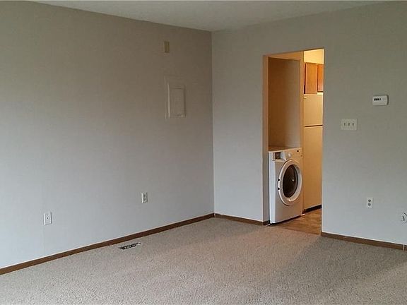 4th image of 2741 Brookshire Ln