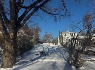 1416 Premier Way SW, Calgary, AB T2T 1L9