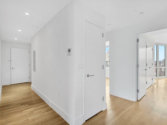 5th image of 150 4th Ave APT 9E