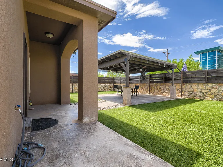 14733 Tim Hardaway Dr — Photo 33
