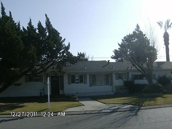 2nd image of 1405 Iris Ave