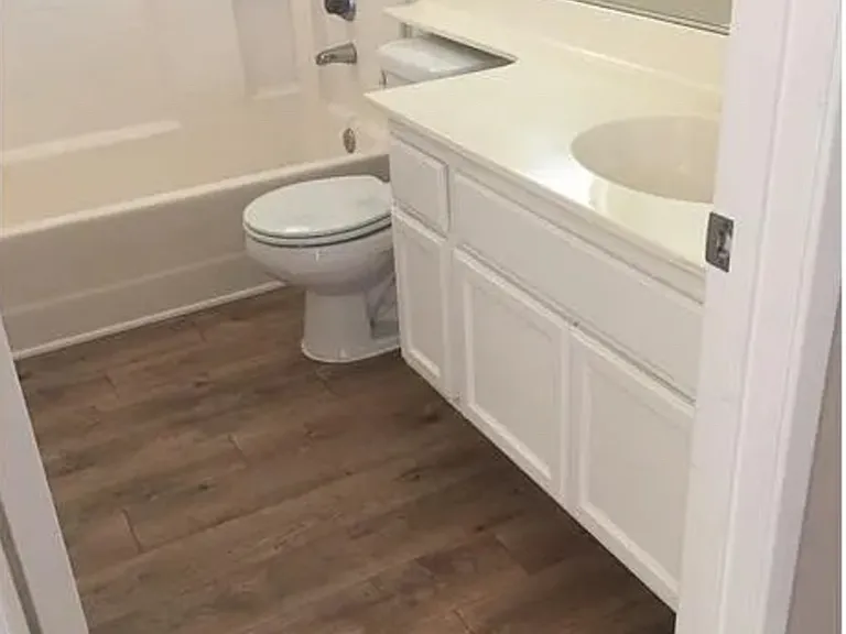 15484 Colt Ave — Photo 5