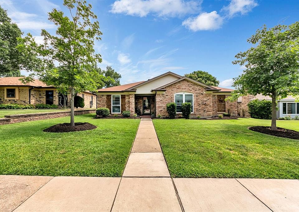 1st image of 2618 W Wentwood Dr