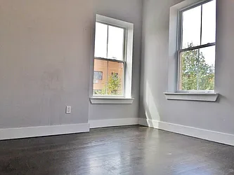 Rented by Premier Metro Realty Corp