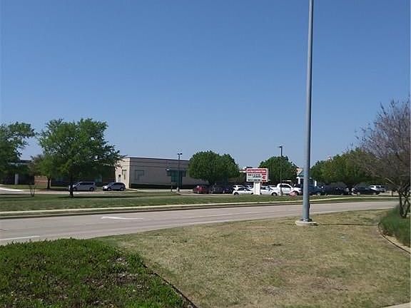 3rd image of 1016 Mallard Pointe Dr
