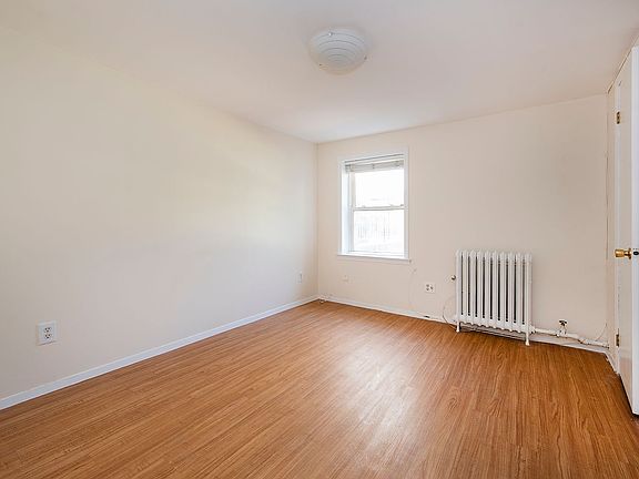 3rd image of 84 Hoyt St #1F