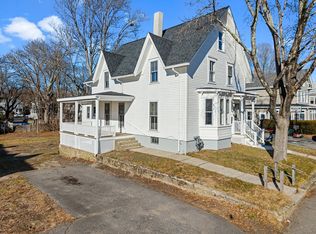 28 School St, Middleboro, MA 02346