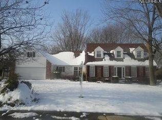 112 Deerfield Ct, Elyria, OH