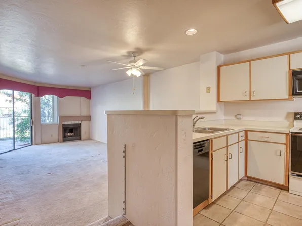 5675 N Camino Esplendora, Tucson, AZ 85718