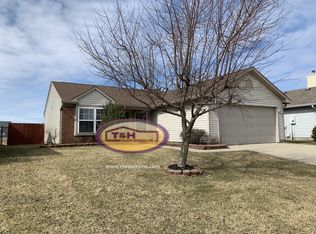 1406 Blue Grass Pkwy, Greenwood, IN 46143